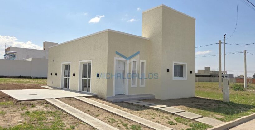 Casa 2 dormitorios a estrenar – B° Villa Juana – Alta Gracia